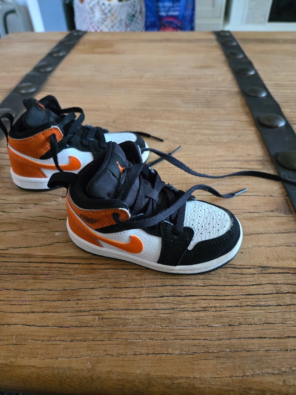 Jordan 1 Mid TD Starfish Orange Black White Sneakers 7C Nike